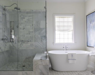 White Bathroo 373x293